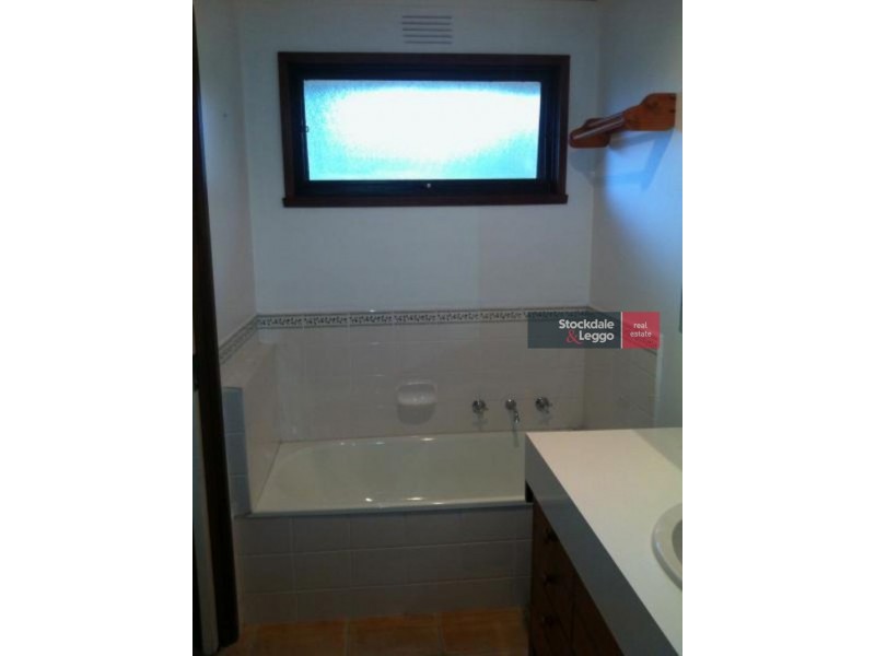 41 Pinehill Drive, Frankston VIC 3199