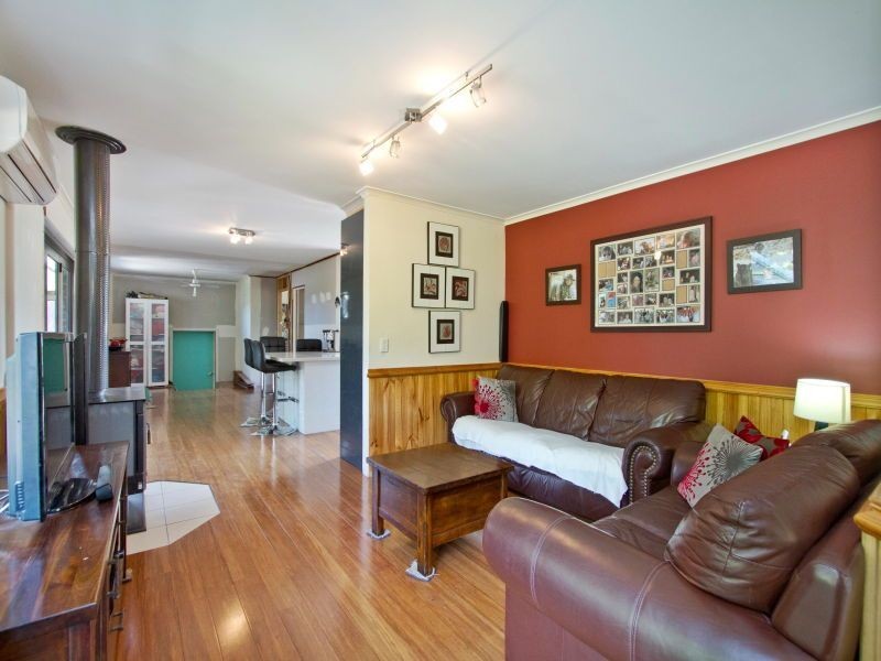 7 Leawarra Parade, Frankston VIC 3199