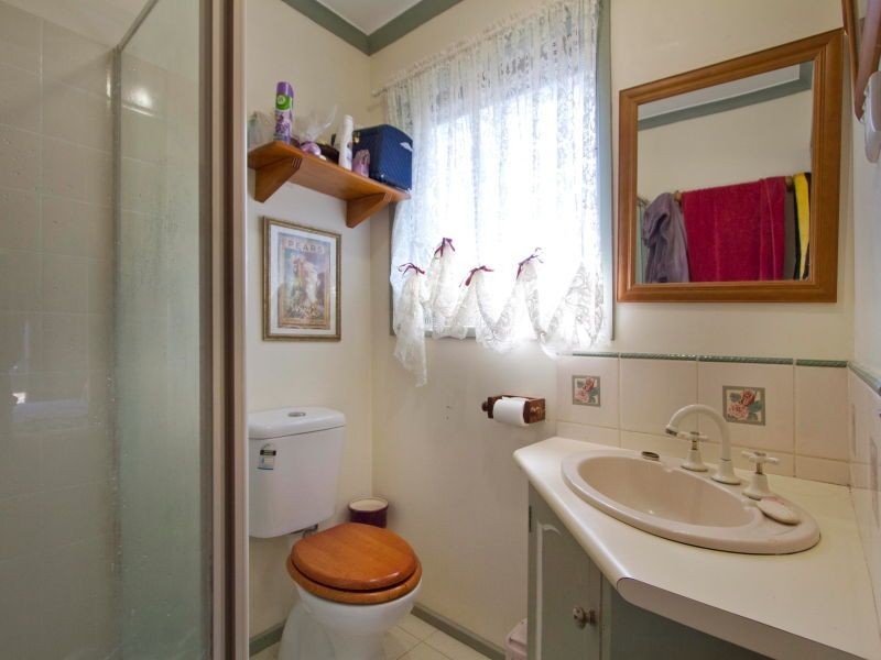 7 Leawarra Parade, Frankston VIC 3199