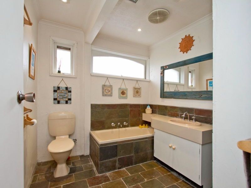 5 Carlisle Court, Frankston VIC 3199