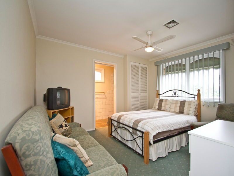 5 Carlisle Court, Frankston VIC 3199