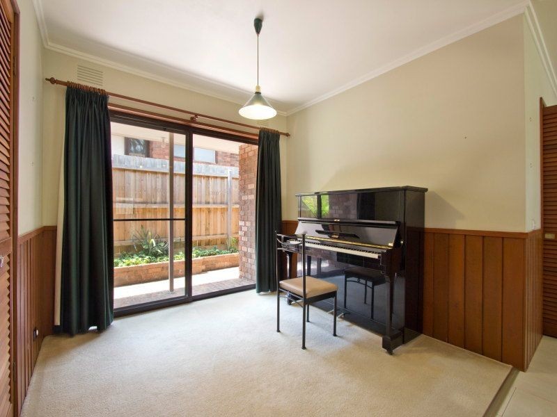 27 Moorhen Crescent, Carrum Downs VIC 3201