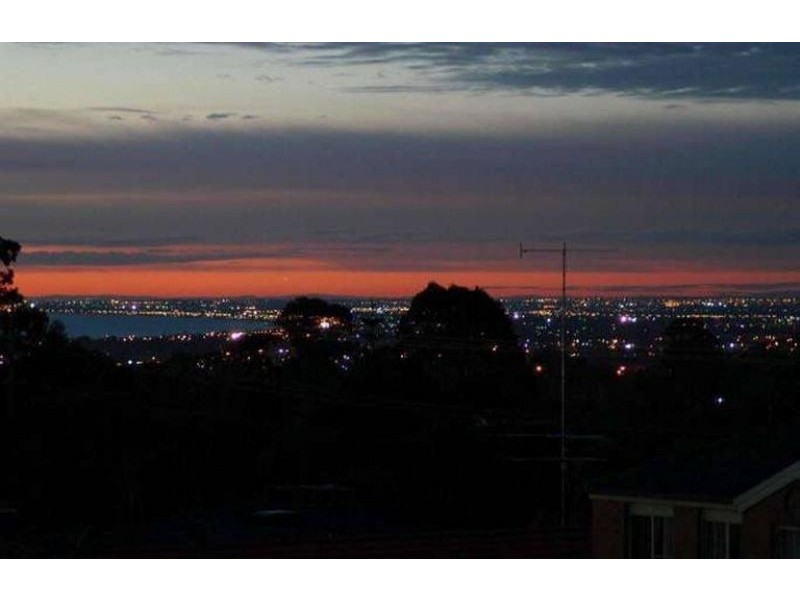 10 Trafalgar Square, Frankston South VIC 3199