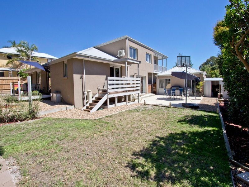 13 Guildford Close, Frankston VIC 3199