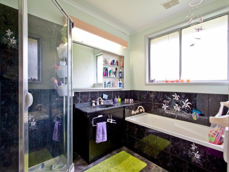 3 Troon Place, Frankston VIC 3199