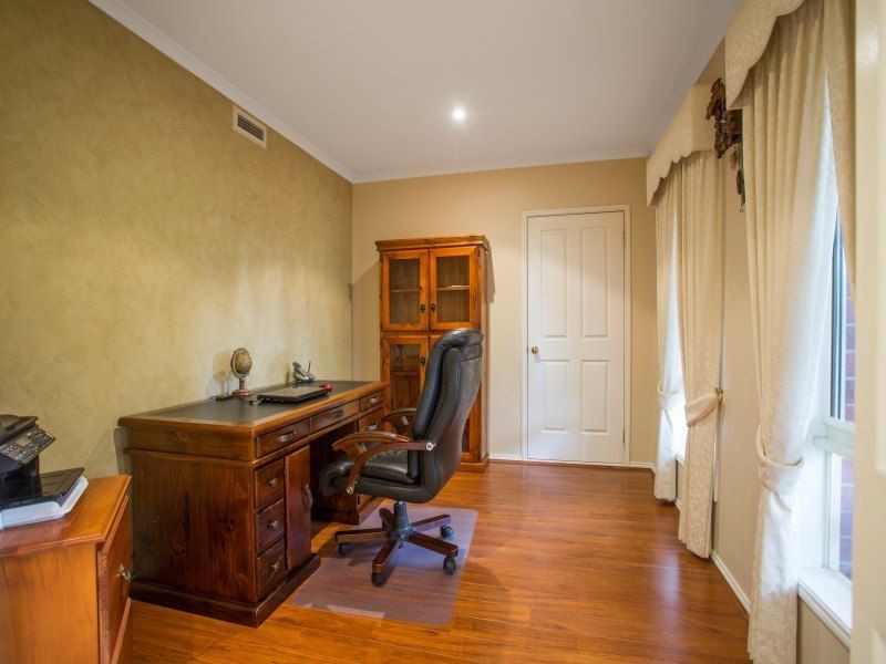 22 Manorwoods Drive, Frankston VIC 3199