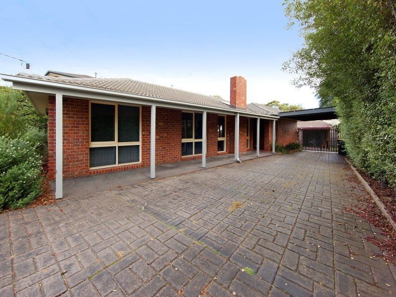 32 Ferndale Drive, Frankston VIC 3199