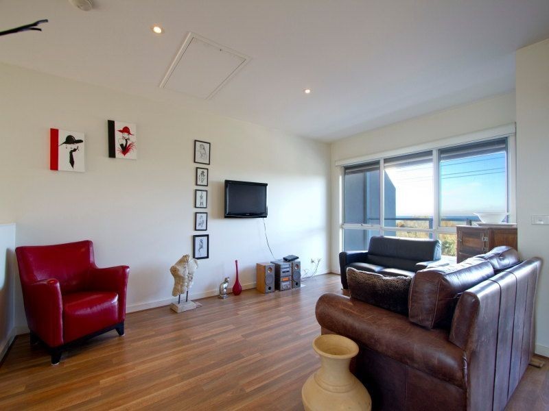 3/107 Nepean Highway, Seaford VIC 3198