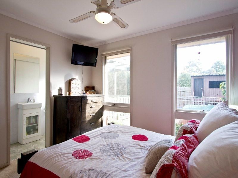 12 Lerwick Court, Frankston VIC 3199