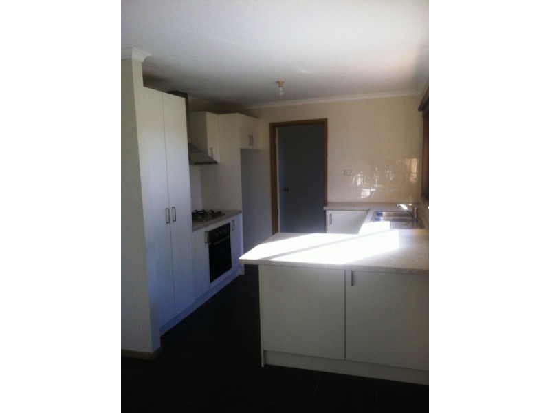 48 Airlie Grove, Seaford VIC 3198