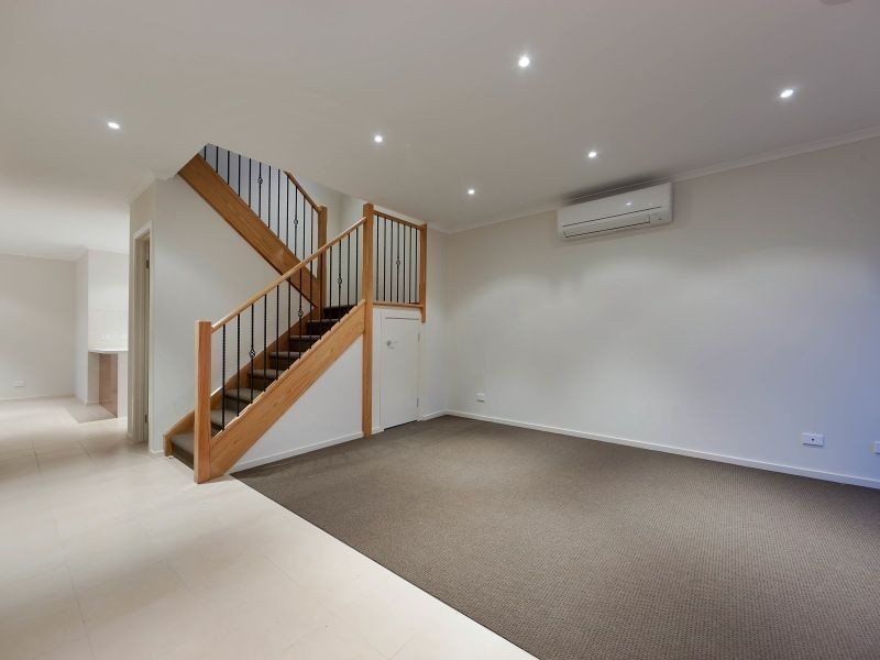2/50  East Road, Seaford VIC 3198