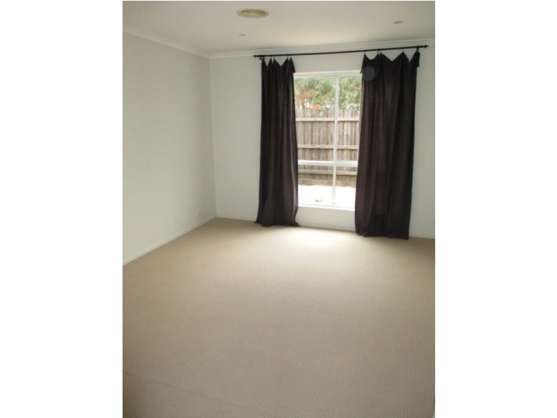 10 Vivi Court, Skye VIC 3977