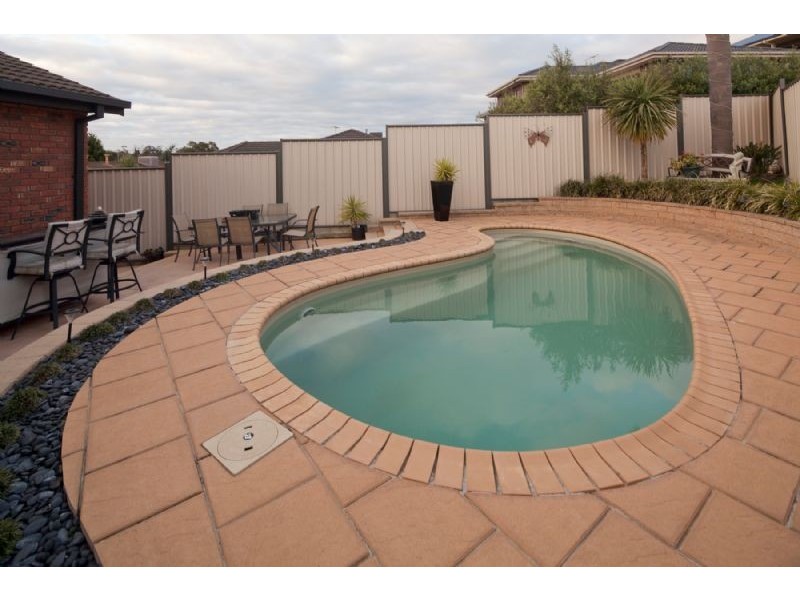 7 Lalina Close, Frankston VIC 3199