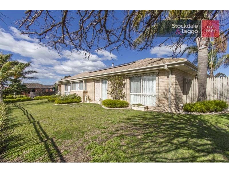12 St Johns Wood, Skye VIC 3977