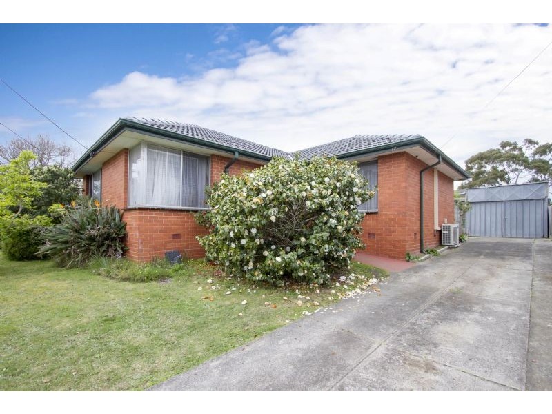 17 Moomba Ave, Seaford VIC 3198