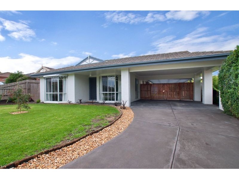 76 Granite Drive, Langwarrin VIC 3910