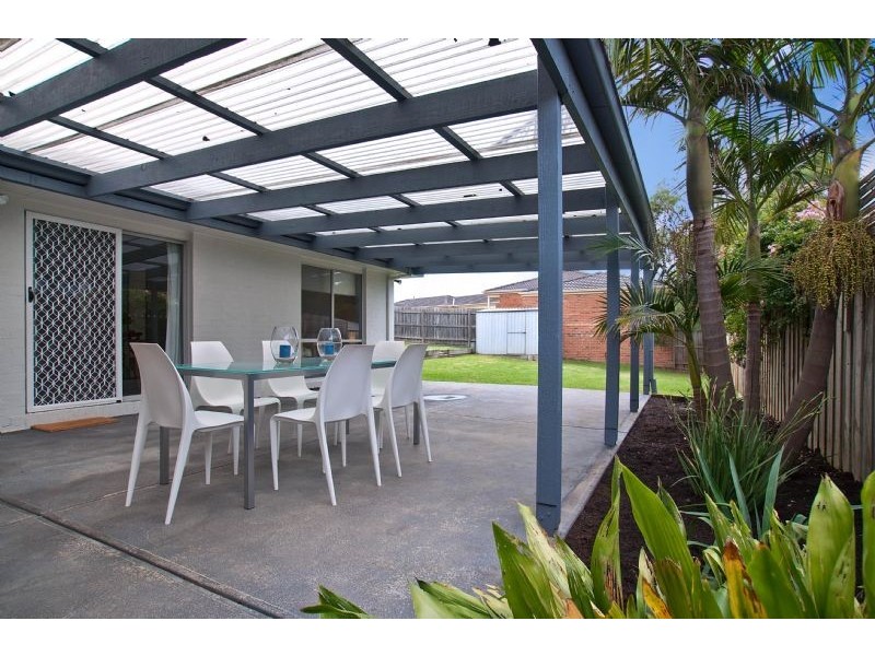 76 Granite Drive, Langwarrin VIC 3910