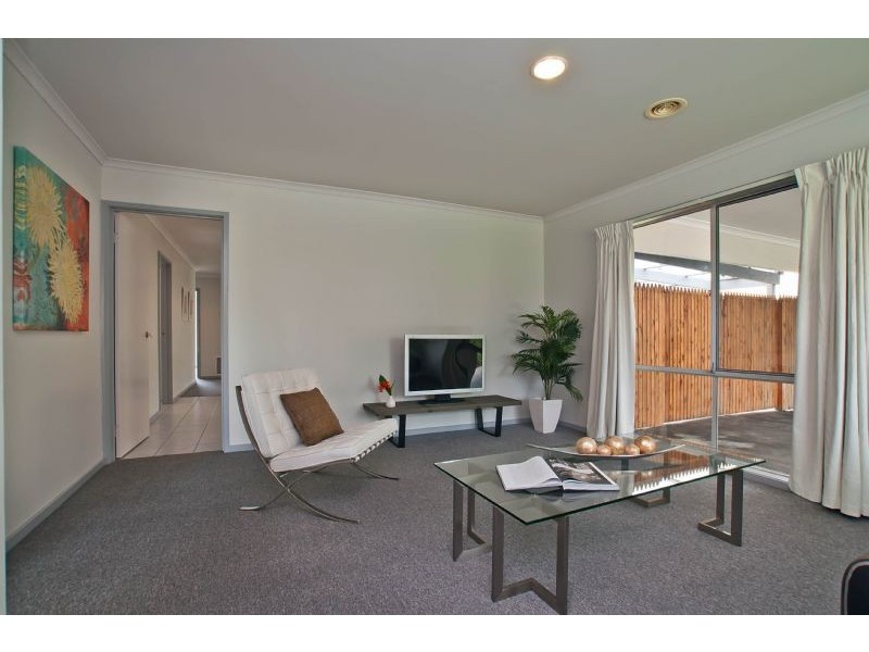 76 Granite Drive, Langwarrin VIC 3910