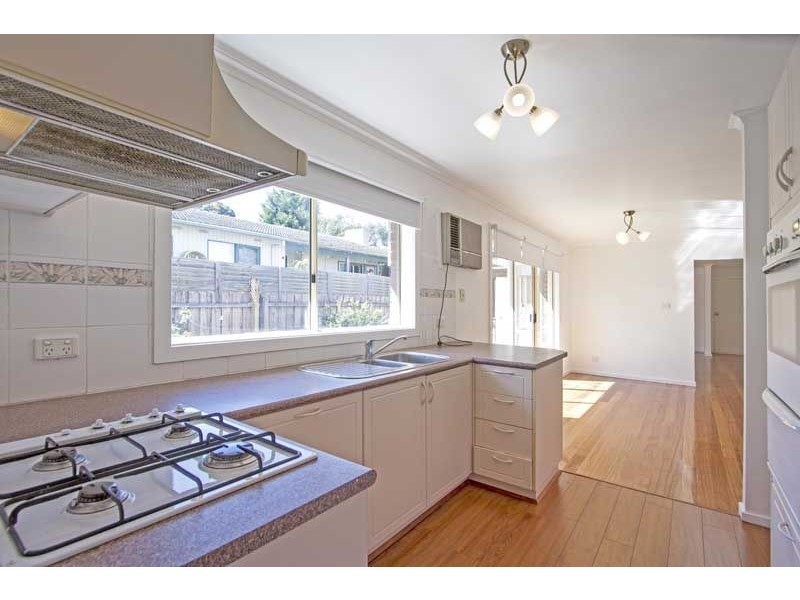 5a Mountain view Cres, Seaford VIC 3198