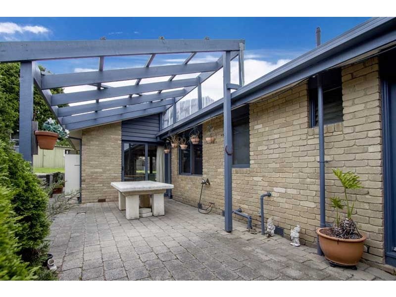 10 Zammit court, Frankston VIC 3199