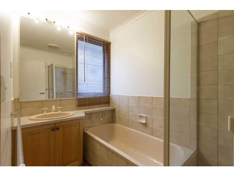 10 Zammit court, Frankston VIC 3199
