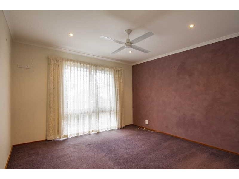 10 Zammit court, Frankston VIC 3199