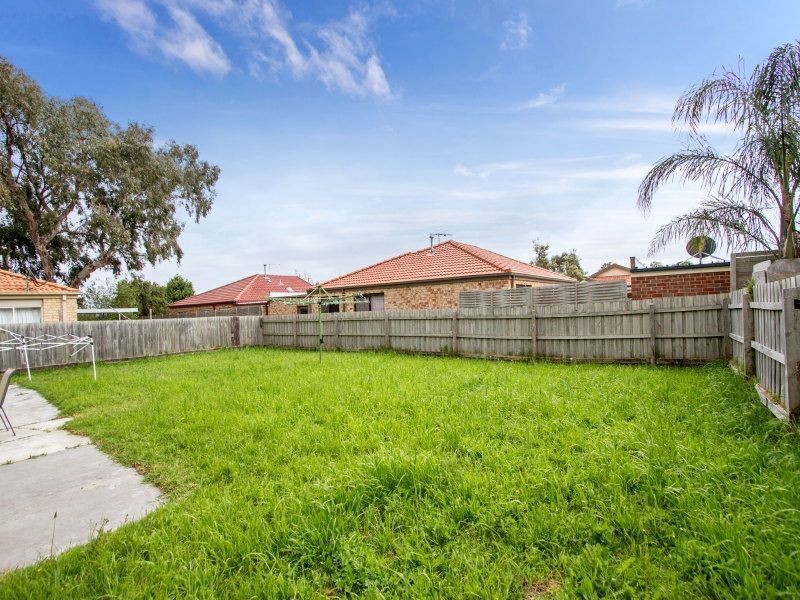 13 Bushlark Drive, Carrum Downs VIC 3201