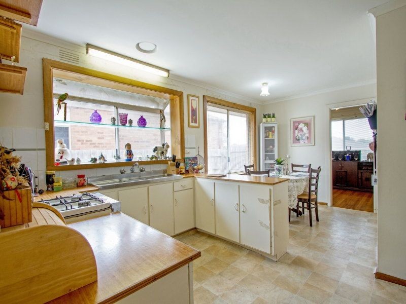 13 Bushlark Drive, Carrum Downs VIC 3201