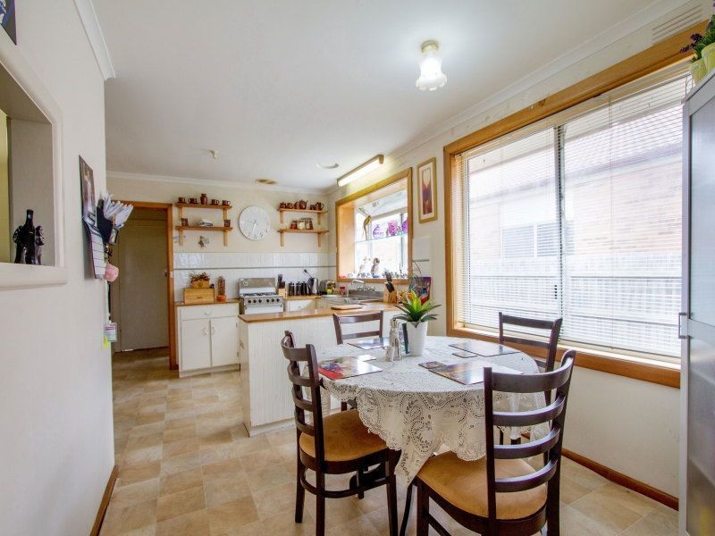 13 Bushlark Drive, Carrum Downs VIC 3201