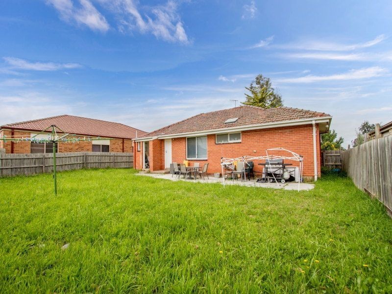 13 Bushlark Drive, Carrum Downs VIC 3201