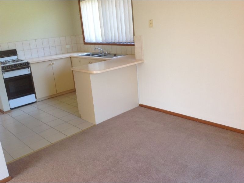 2/10 Bayport Drive, Langwarrin VIC 3910