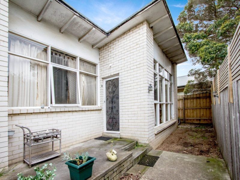 1,2,3/24 McKenzie Street, Seaford VIC 3198