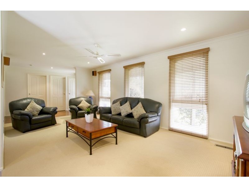 4 Kim Close, Frankston South VIC 3199