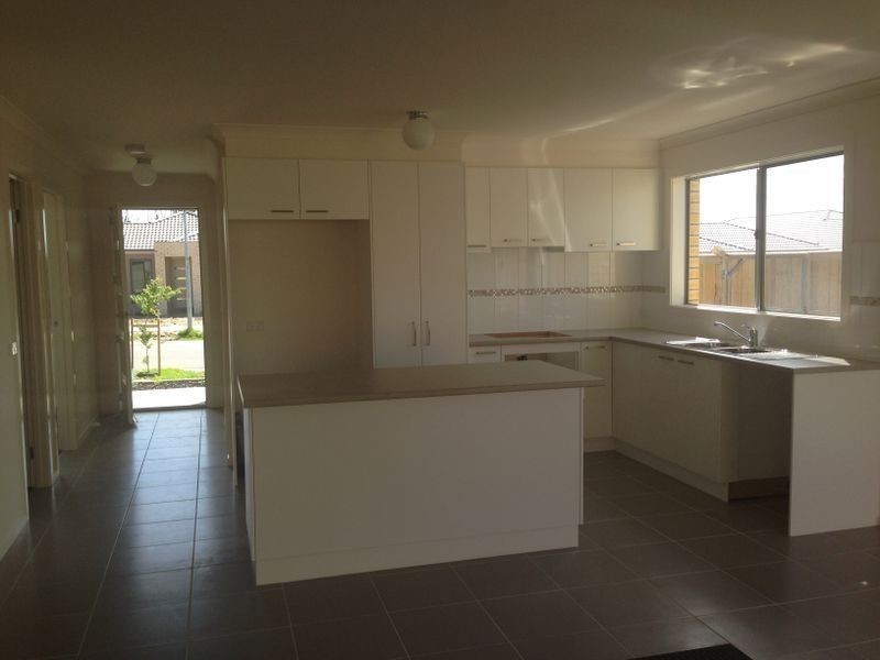 4 Romina Drive, Langwarrin VIC 3910