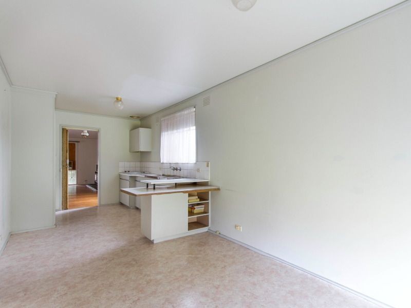 104 Rosslyn Avenue, Seaford VIC 3198