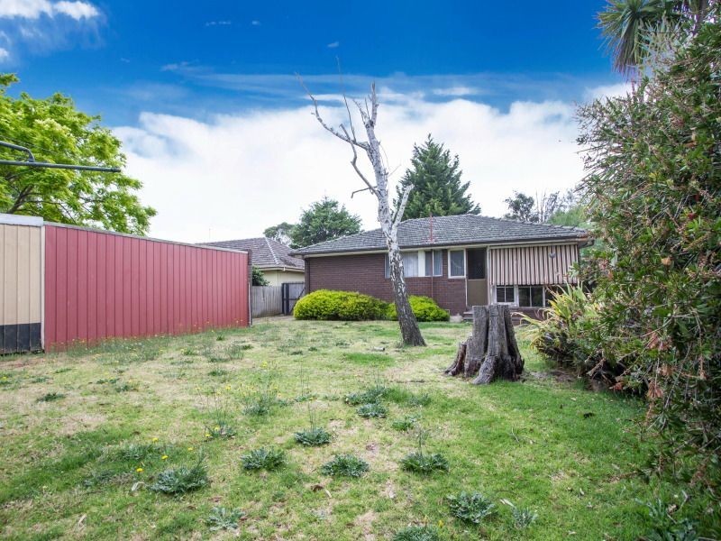 104 Rosslyn Avenue, Seaford VIC 3198