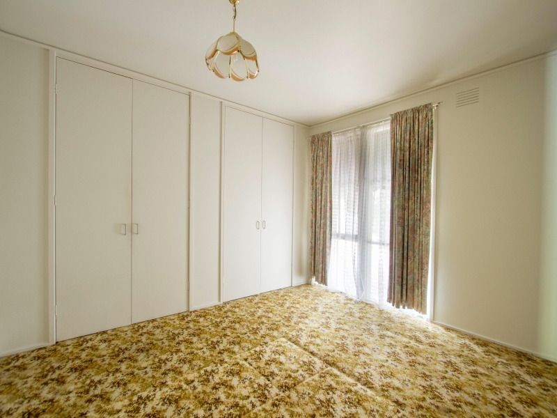 104 Rosslyn Avenue, Seaford VIC 3198