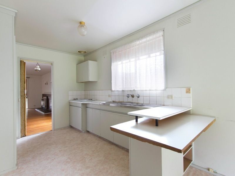 104 Rosslyn Avenue, Seaford VIC 3198