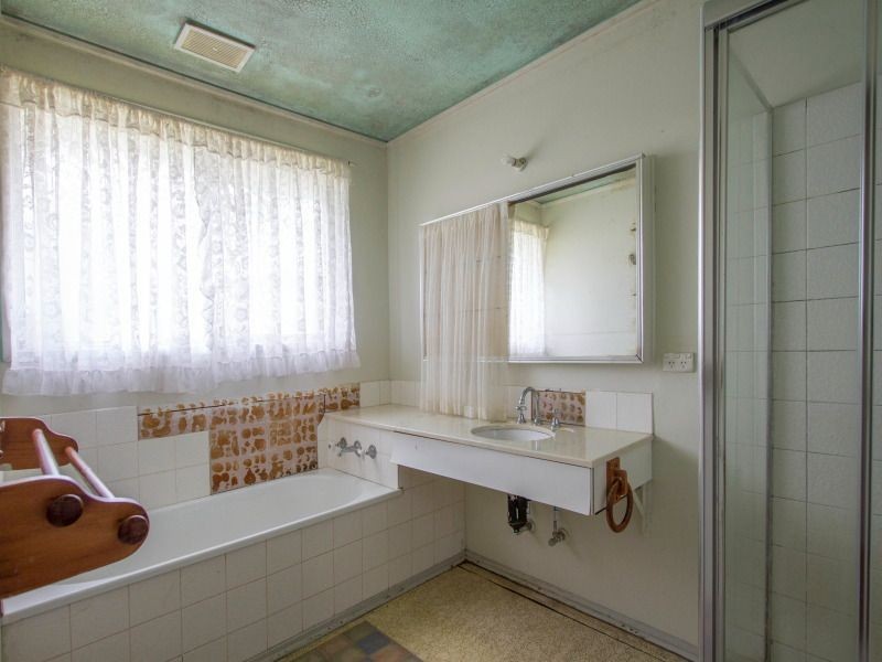 104 Rosslyn Avenue, Seaford VIC 3198