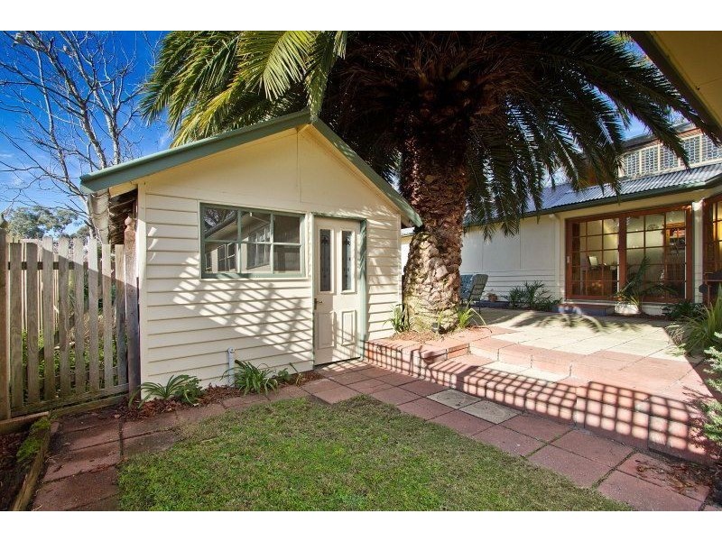 2 Burns Street, Frankston VIC 3199