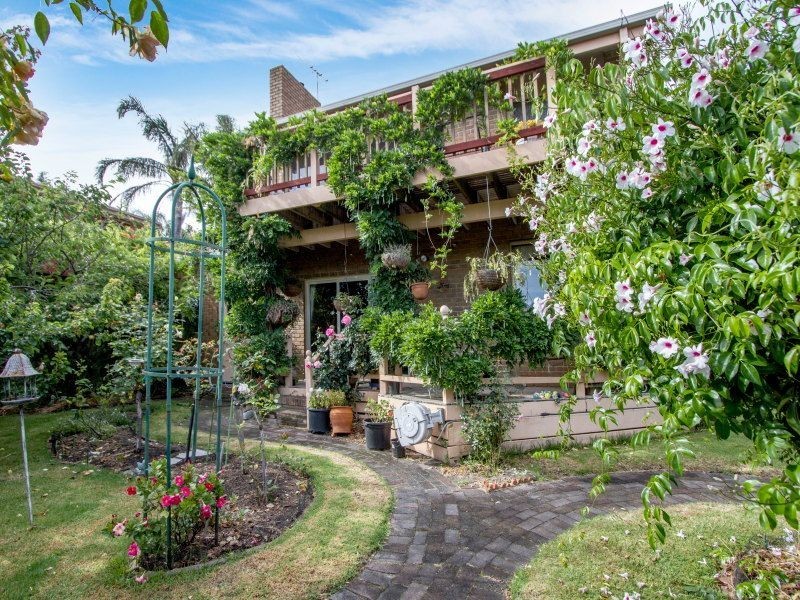 36 Towerhill Road, Frankston VIC 3199