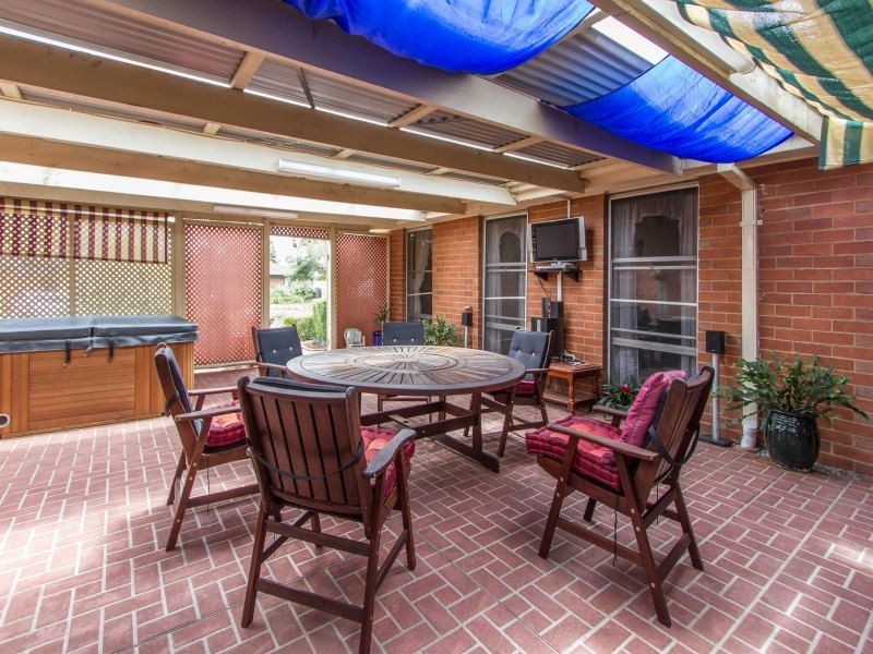 142 Rosemary Crescent, Frankston North VIC 3200