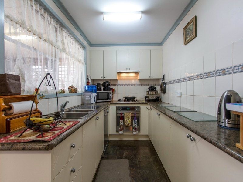 142 Rosemary Crescent, Frankston North VIC 3200