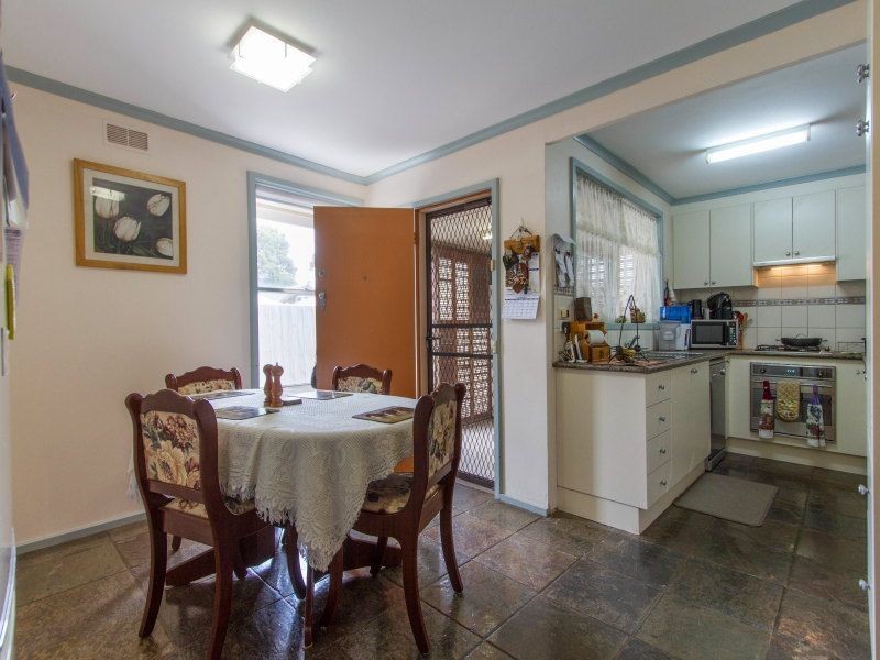 142 Rosemary Crescent, Frankston North VIC 3200