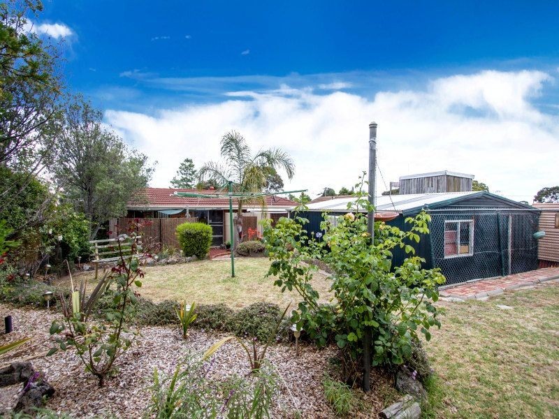 142 Rosemary Crescent, Frankston North VIC 3200