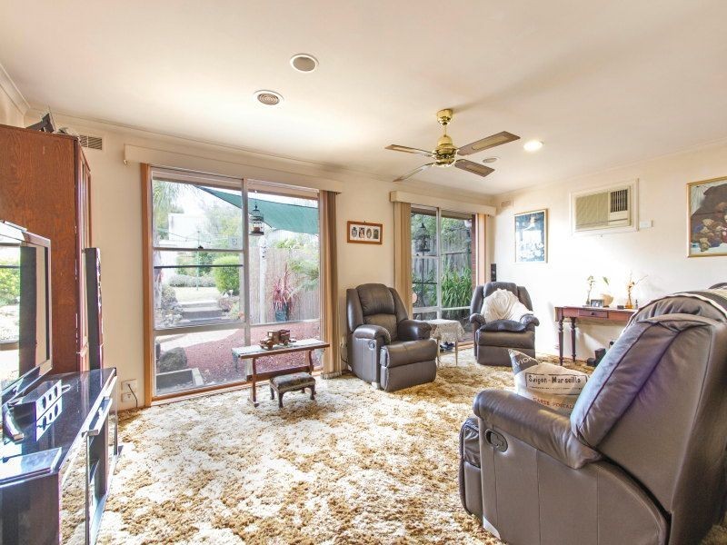 142 Rosemary Crescent, Frankston North VIC 3200