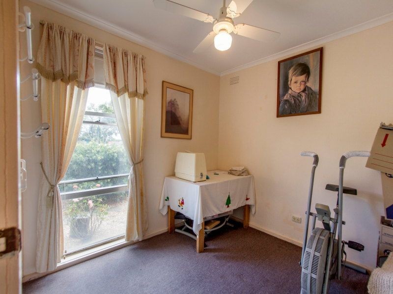 142 Rosemary Crescent, Frankston North VIC 3200