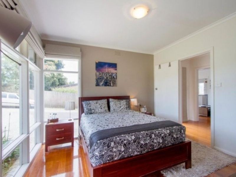 13 Kenilworth Avenue, Frankston VIC 3199