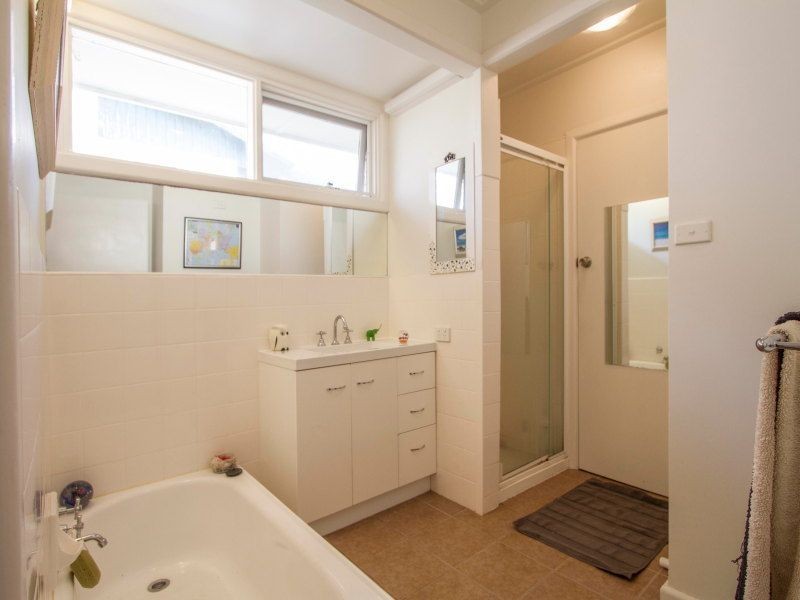 13 Kenilworth Avenue, Frankston VIC 3199