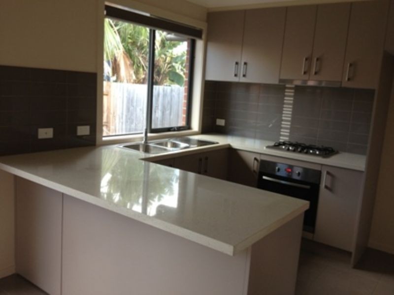 2/250 Heatherhill Road, Frankston VIC 3199